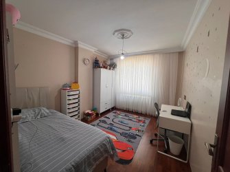 Güngören Güneştepe'de 2,Kat  Balkonlu 2+1 Kredili 2010 Yapımı