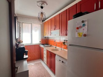 Güngören Güneştepe'de 2,Kat  Balkonlu 2+1 Kredili 2010 Yapımı
