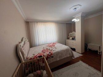 Güngören Güneştepe'de 2,Kat  Balkonlu 2+1 Kredili 2010 Yapımı