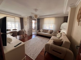Güngören Güneştepe'de 2,Kat  Balkonlu 2+1 Kredili 2010 Yapımı