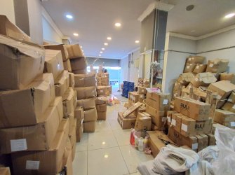 Güngören İnönü Cd'sinde 120 m2 Depolu Düz Giriş Dükkan