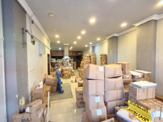 Güngören İnönü Cd'sinde 120 m2 Depolu Düz Giriş Dükkan