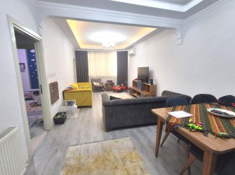 Bahçelievler Camlıkahve'de 1,Kat Kat Mülkiyetli 3+1Tek Daireli 100 m2