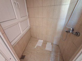 Bahçelievler Camlıkahve'de 2,Kat E.Banyolu 2+1 Asansörlü 100 m2
