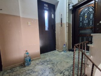 Bahçelievler Cumhuriyet'te 20 Yıllık 2+1 Asansörlü 90 m2 Y.Giriş