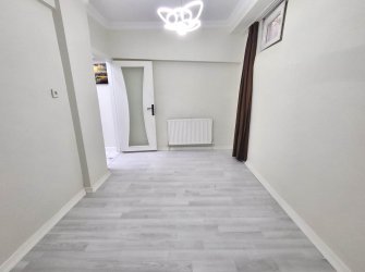 Bahçelievler Çavuşpaşa'da 2+1 Arsa Tapulu 85 m2 İçi Yapılı B.Katı