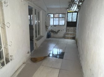 Güngören'de Tramvaya Otoparka Yakın 2+1 Bahçe Katı 80 m2