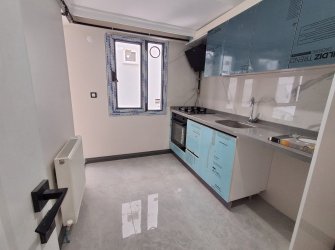 Bahçelievler Camlıkahve'de 2+1 Sıfır Bina 6,Kat Asansörlü 80 m2