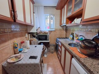 Güngören Güneştepe 'de 2+1 Kredili 90 m2 Bahçe Katı 2007 Yapımı