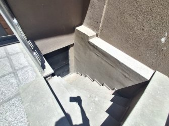 Güngören Haznedar'da İskanlı 75 m2 Mutfaklı Wc'li Bodrum Dükkan