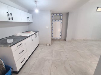 Güngören Haznedar'da İskanlı 75 m2 Mutfaklı Wc'li Bodrum Dükkan