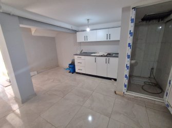 Güngören Haznedar'da İskanlı 75 m2 Mutfaklı Wc'li Bodrum Dükkan