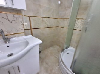 Güngören'de Tramvaya Yakın 2+1 Bahçe Katı 12 Yıllık Bina 80 m2