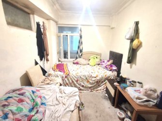 Bahçelievler'de Soğanlı Meydana Yakın 2+1 Arsa Tapulu Bahçe Katı
