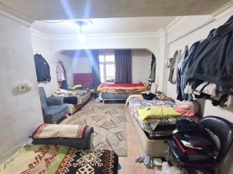 Bahçelievler'de Soğanlı Meydana Yakın 2+1 Arsa Tapulu Bahçe Katı