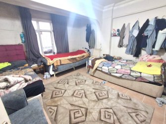 Bahçelievler'de Soğanlı Meydana Yakın 2+1 Arsa Tapulu Bahçe Katı