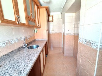 Güngören Yürüyüş Yolunda 4,Kat Balkonlu 2+1 Köşe Daire 85 m2