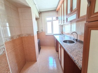 Güngören Yürüyüş Yolunda 4,Kat Balkonlu 2+1 Köşe Daire 85 m2