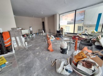 Bahçelievler'de Metroya Yakın 140 m2 Kiralık Düz Giriş Sıfır Dükkan 