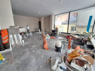 Bahçelievler'de Metroya Yakın 140 m2 Kiralık Düz Giriş Sıfır Dükkan 