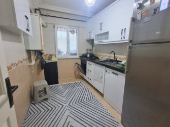 Bağcılar Yenigün'de K.Otoparklı 3+1 Yüksek Giriş 2007 Yapımı 135 m2