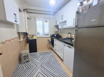 Bağcılar Yenigün'de K.Otoparklı 3+1 Yüksek Giriş 2007 Yapımı 135 m2