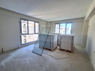 Bahçelievler Centerlife'da 4, Kat Otoparklı 2+1 Sosyal Tesisli  Ön Cephe