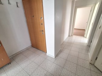 Bahçelievler'de Metroya Yakın 3, Kat Kredili 2+1 Her Kat Tek Daireli