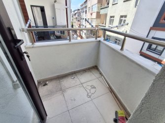 Bahçelievler'de Metroya Yakın 3, Kat Kredili 2+1 Her Kat Tek Daireli