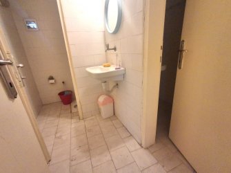 Bahçelievler Camlıkahve'de 300 m2 Asma Katlı Depolu Wc'Li Dükkan