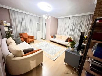 Bahçelievler Cumhuriyet'te 5,Kat İçi Yapılı 2+1 Arsa Tapulu 100 m2 Asansörlü