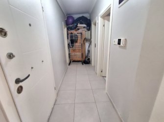 Bahçelievler'de Kapalı Otoparklı 2+1 Kat Mülkiyetli 80 m2 Bahçe Katı