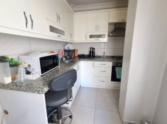 Bahçelievler'de Kapalı Otoparklı 2+1 Kat Mülkiyetli 80 m2 Bahçe Katı