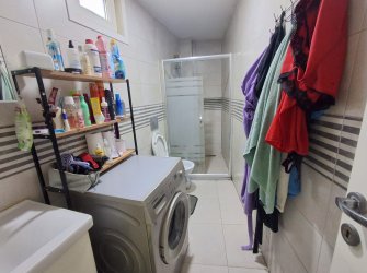Bahçelievler'de Kapalı Otoparklı 2+1 Kat Mülkiyetli 80 m2 Bahçe Katı