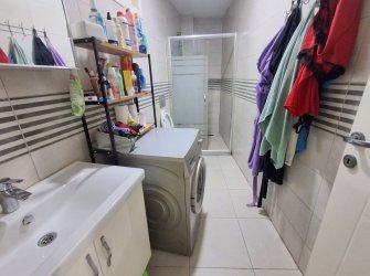 Bahçelievler'de Kapalı Otoparklı 2+1 Kat Mülkiyetli 80 m2 Bahçe Katı