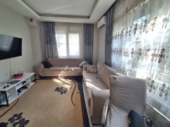 Bahçelievler'de Kapalı Otoparklı 2+1 Kat Mülkiyetli 80 m2 Bahçe Katı