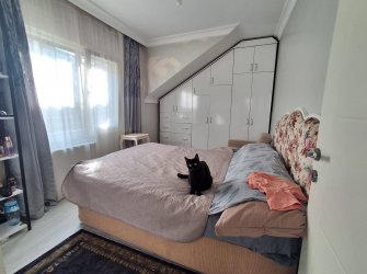 Bahçelievler'de Kapalı Otoparklı 2+1 Kat Mülkiyetli 80 m2 Bahçe Katı
