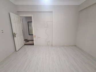 Esenler Tuna Mah 2+1 Dağ Yoluna Yakın 80 m2 Yüksek Giriş