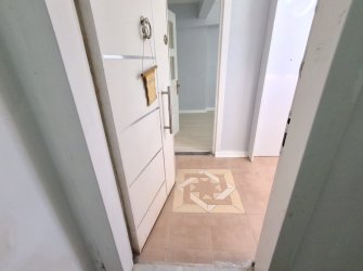 Bahçelievler Soğanlı Meydan'da 3+1 Arsa Tapulu 1999 Yapımı Bahçe Katı