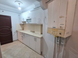 Bahçelievler Camlıkahve'de 1,Kat İçi Yapılı 2+1 Kiralık Daire 