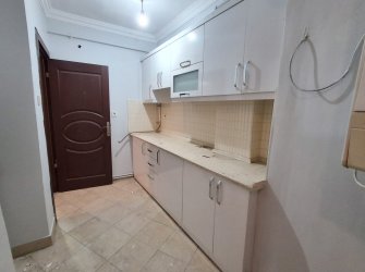 Bahçelievler Camlıkahve'de 1,Kat İçi Yapılı 2+1 Kiralık Daire 