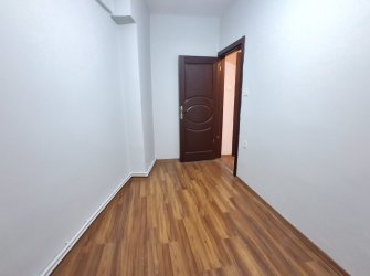 Bahçelievler Camlıkahve'de 1,Kat İçi Yapılı 2+1 Kiralık Daire 