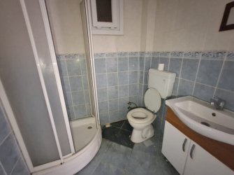 Bahçelievler Camlıkahve'de 1,Kat 2+1 Köşe Balkonlu 60 m2 Daire 