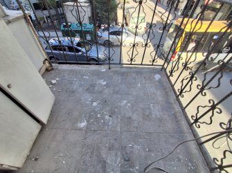 Bahçelievler Camlıkahve'de 1,Kat 2+1 Köşe Balkonlu 60 m2 Daire 