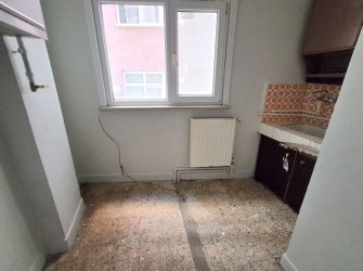 Bahçelievler Camlıkahve'de 2,Kat Balkonlu 2+1 Kiralık 60 m2 Daire 