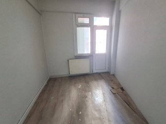 Bahçelievler Camlıkahve'de 2,Kat Balkonlu 2+1 Kiralık 60 m2 Daire 