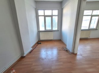 Bahçelievler Camlıkahve'de 2,Kat Balkonlu 2+1 Kiralık 60 m2 Daire 