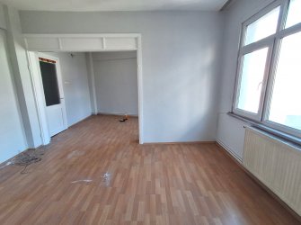 Bahçelievler Camlıkahve'de 2,Kat Balkonlu 2+1 Kiralık 60 m2 Daire 