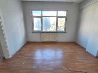 Bahçelievler Camlıkahve'de 2,Kat Balkonlu 2+1 Kiralık 60 m2 Daire 