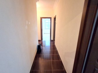 Bahçelievler Camlıkahve Meydan'da 2,Kat Kiralık 2+1 Köşe Balkonlu